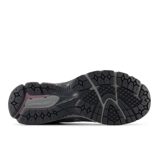 New Balance 860 PG